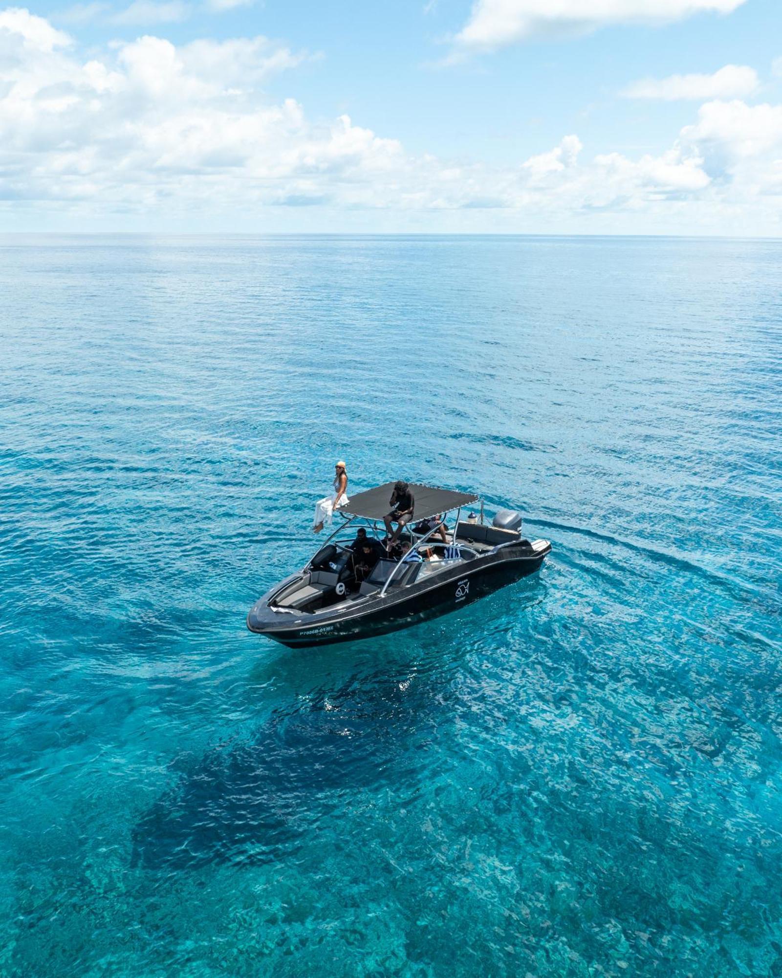 Kirulhiya Maldives Hotel Omadhoo Eksteriør bilde