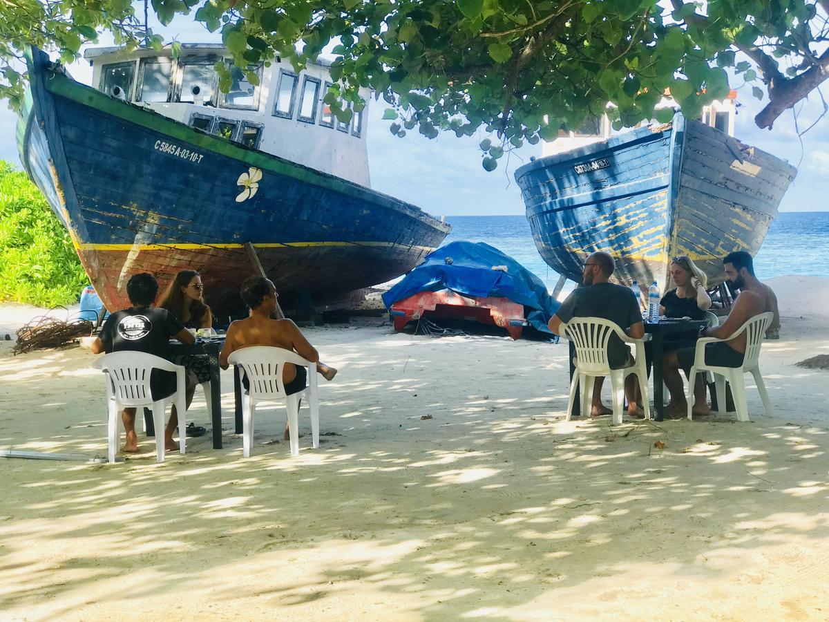 Kirulhiya Maldives Hotel Omadhoo Eksteriør bilde