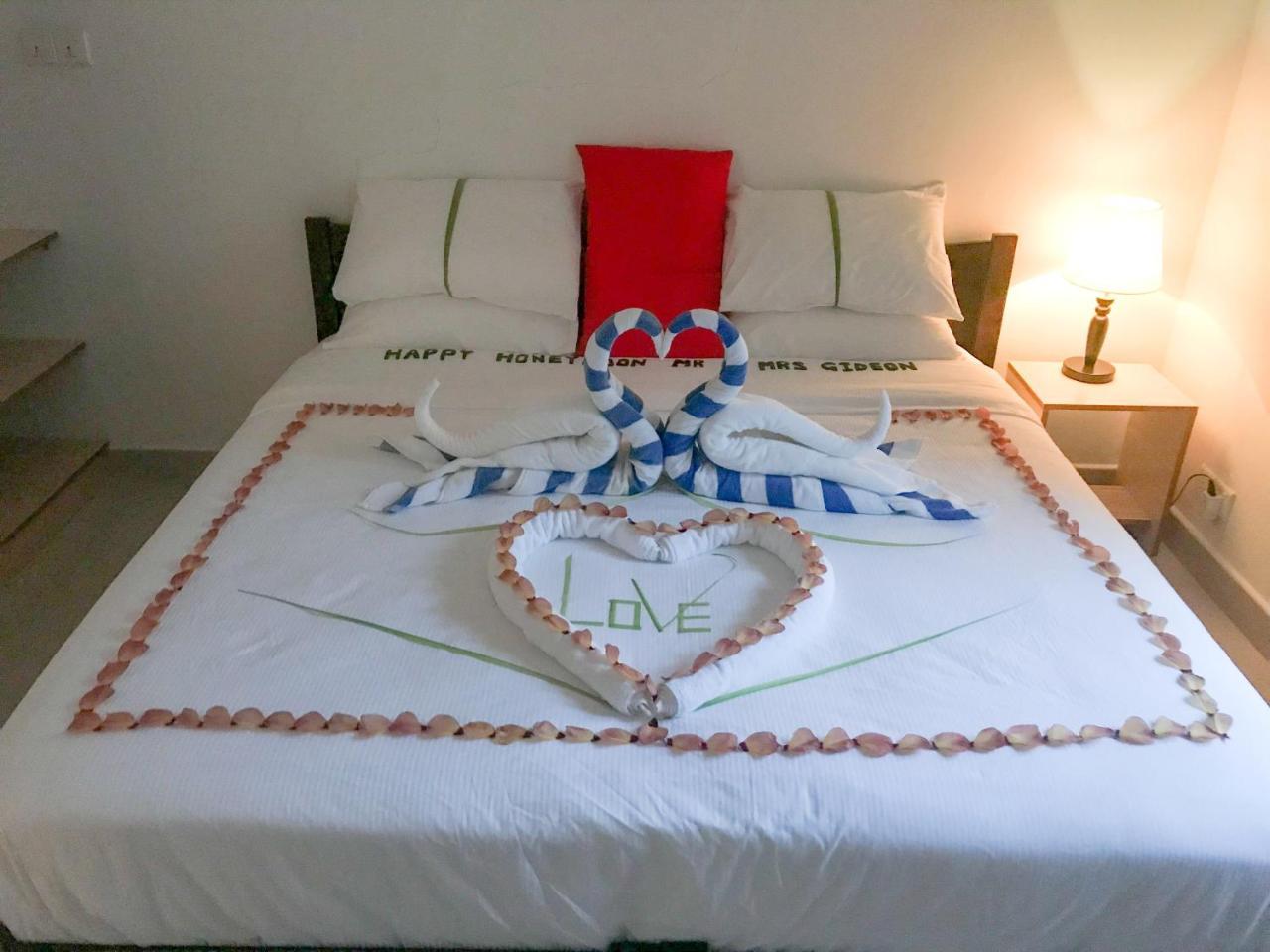 Kirulhiya Maldives Hotel Omadhoo Eksteriør bilde